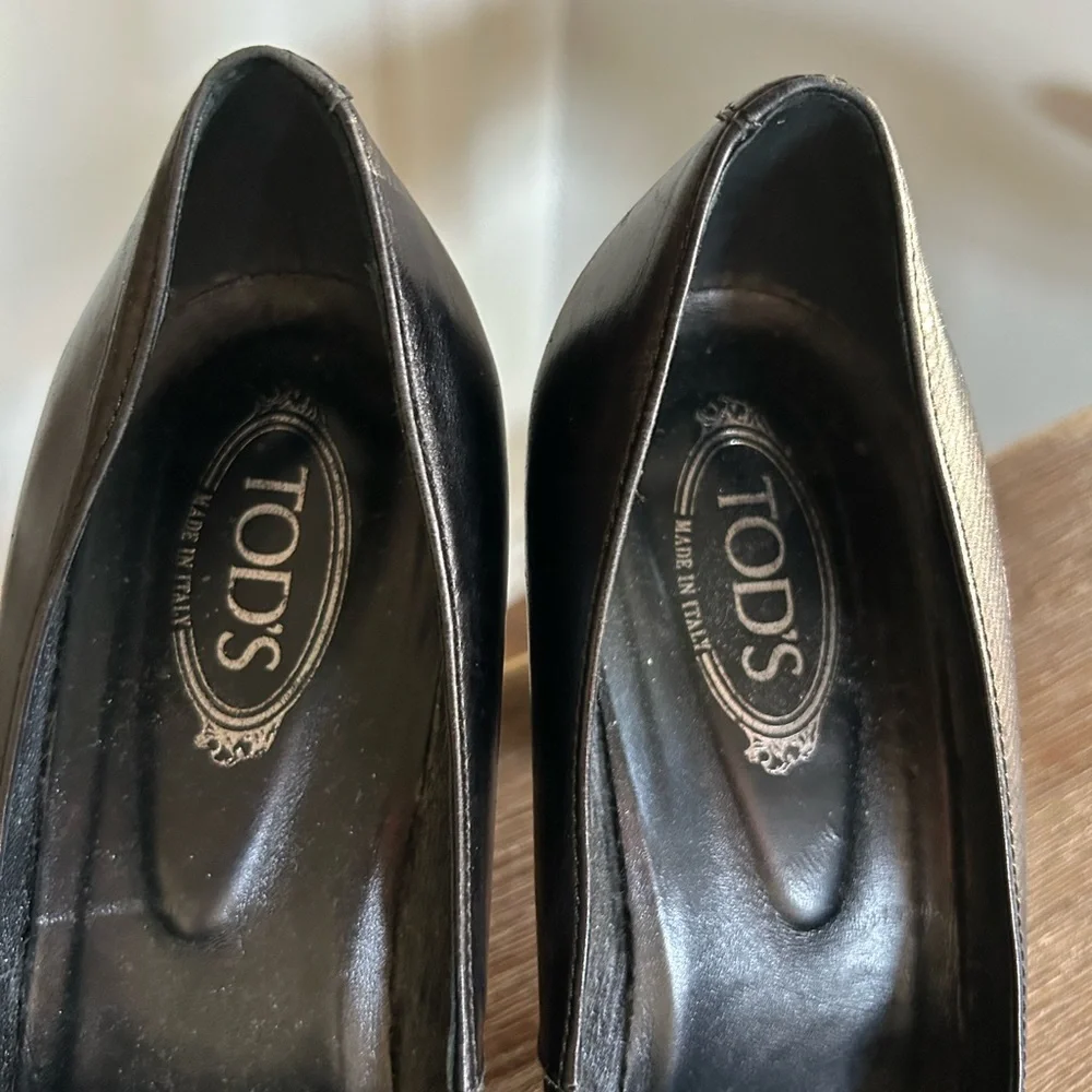 Tod's Womens Classic Leather Pumps 8.5 excellent